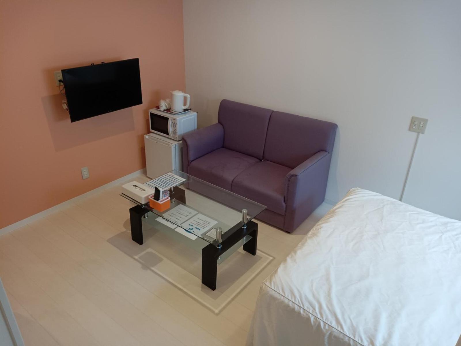 ปาล์มทรีฮิลล์ Motel Okinawa ภายนอก รูปภาพ