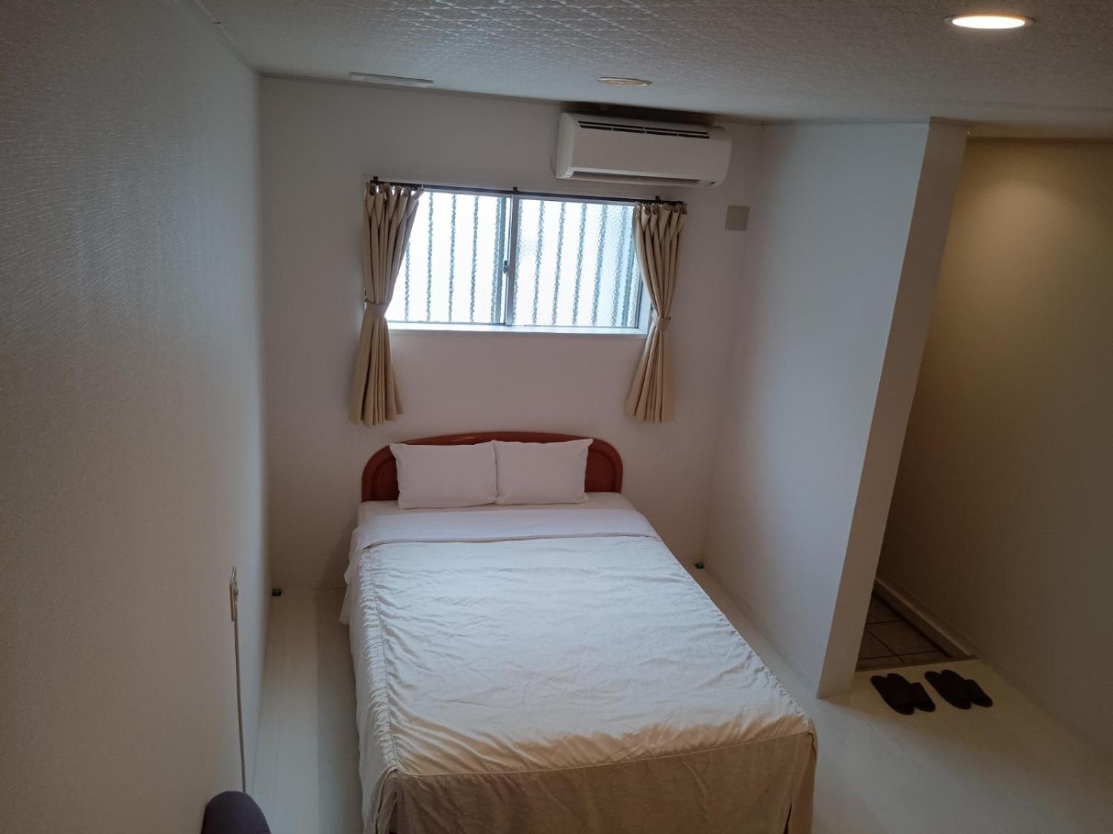 ปาล์มทรีฮิลล์ Motel Okinawa ภายนอก รูปภาพ