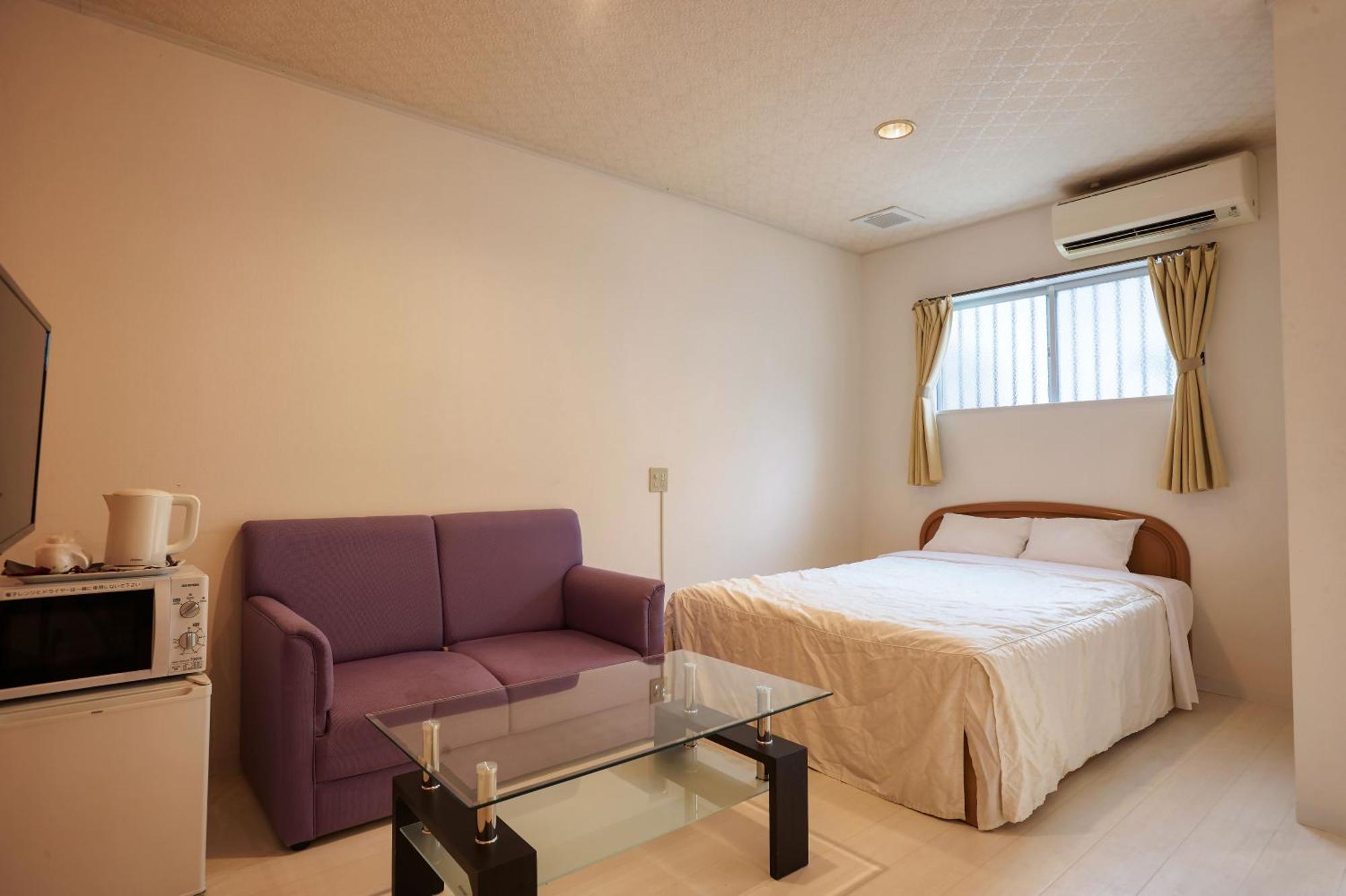 ปาล์มทรีฮิลล์ Motel Okinawa ภายนอก รูปภาพ